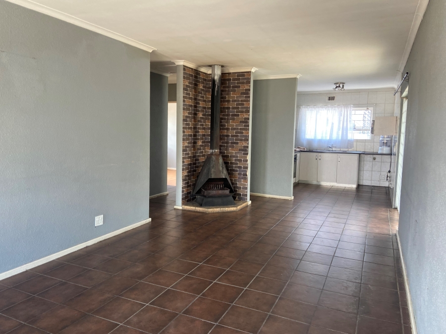 11 Bedroom Property for Sale in Jagtershof Western Cape